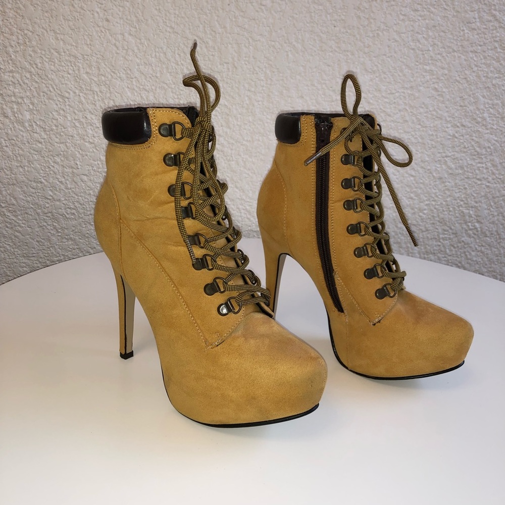 Stiletto boots